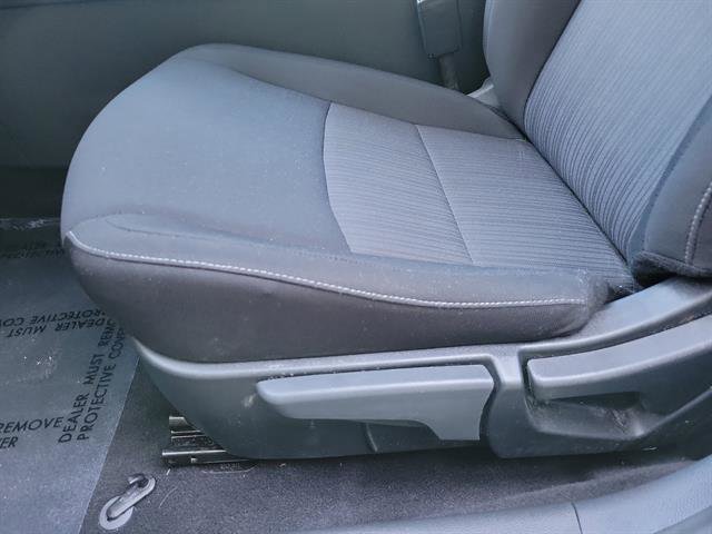 Used 2025 Nissan Sentra SV w/ All-Weather Package image 4