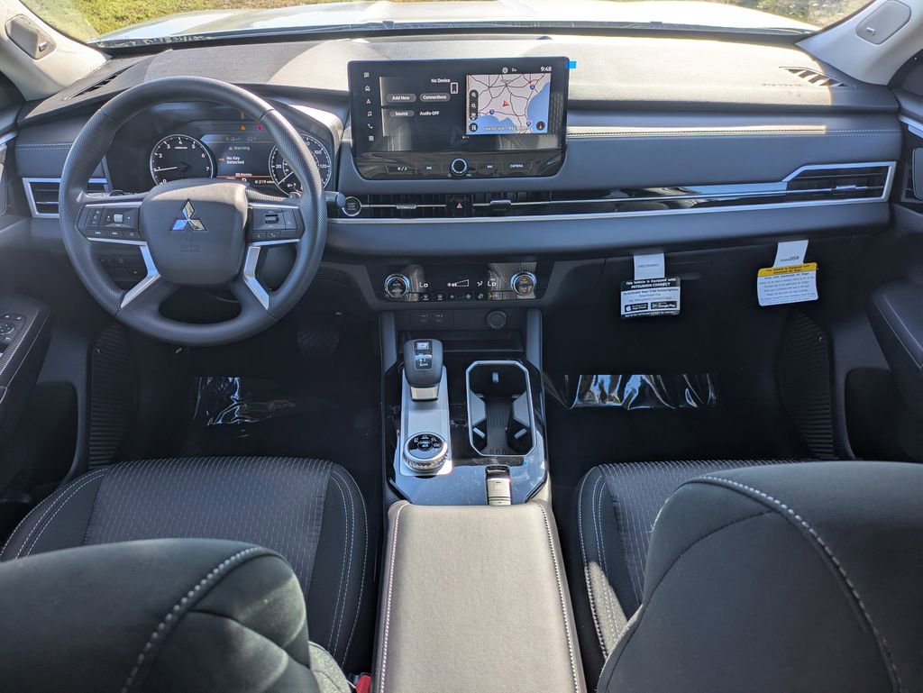 New 2026 Mitsubishi Outlander ES image 13