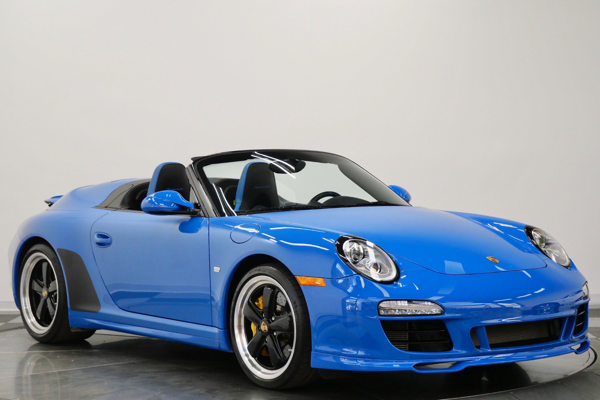 Used 2011 Porsche 911 Speedster RWD image 3