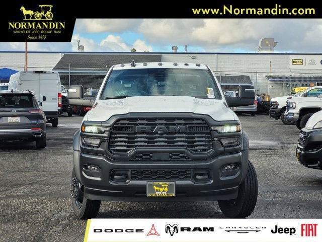 New 2026 RAM 5500 Tradesman AWD/4WD image 2