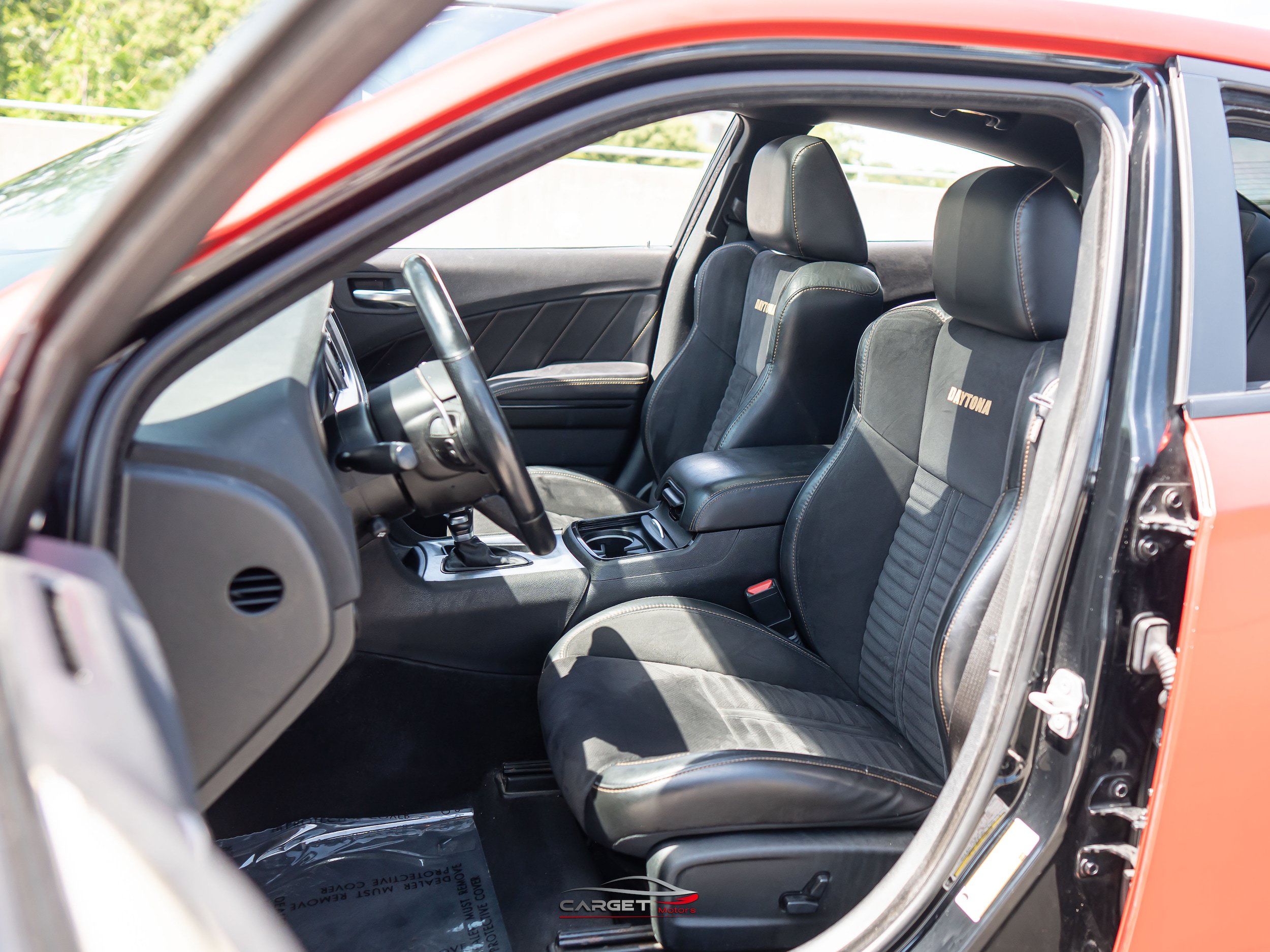 Used 2018 Dodge Charger R/T RWD image 16
