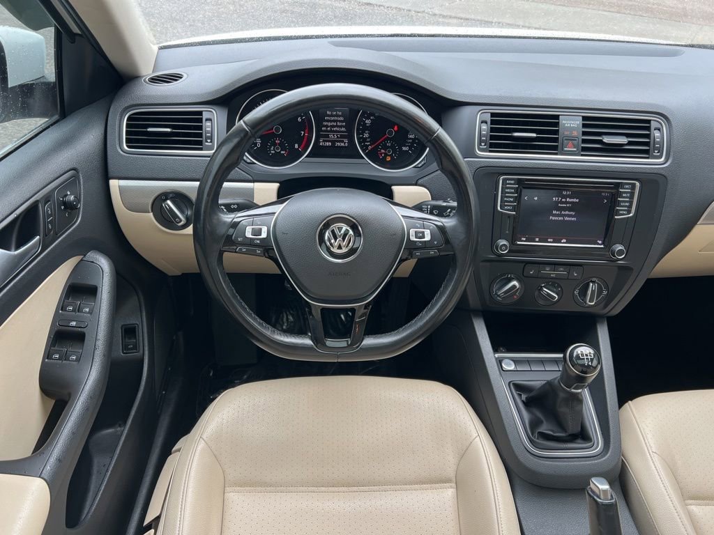 Used 2017 Volkswagen Jetta SE FWD image 23