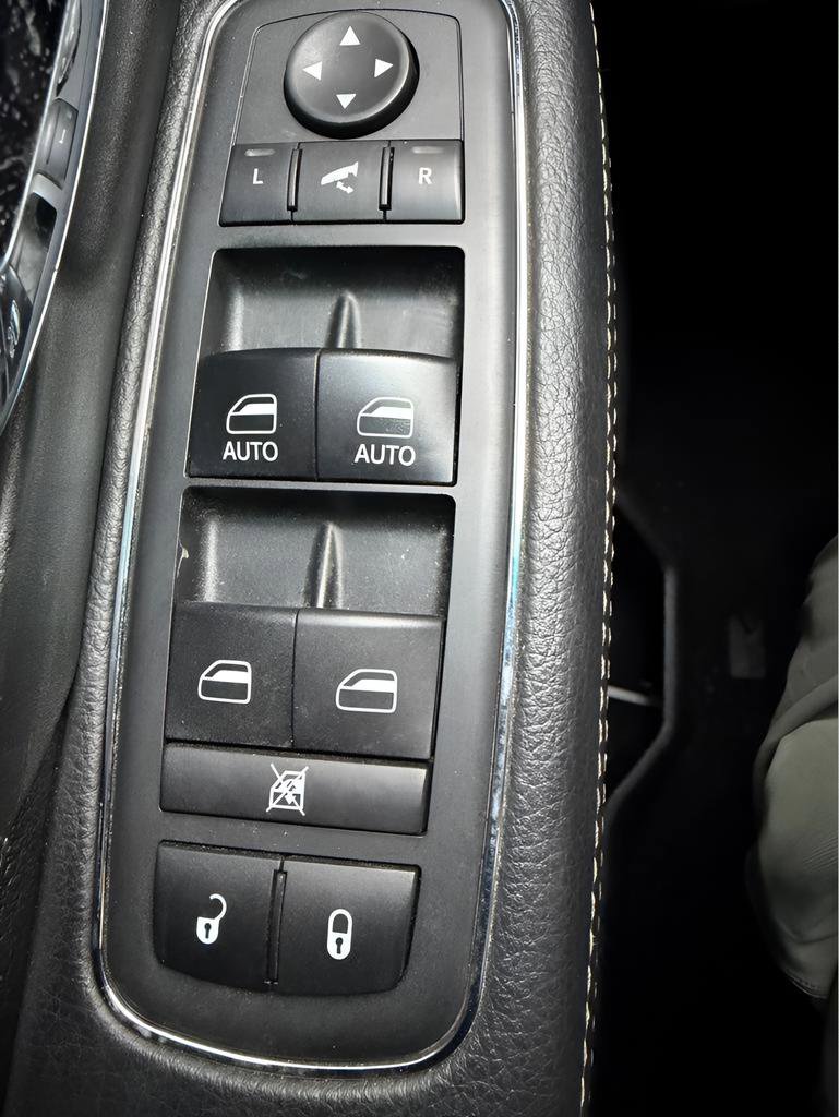 Used 2018 RAM 3500 Big Horn w/ Sport Appearance Group image 19