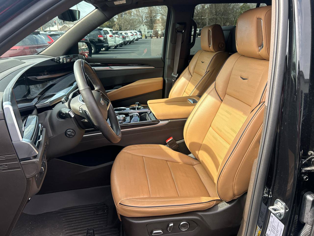Used 2025 Cadillac Escalade Premium Luxury w/ Touring Package AWD/4WD image 10
