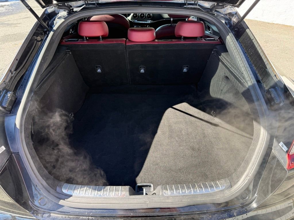 Used 2018 Kia Stinger GT1 image 6