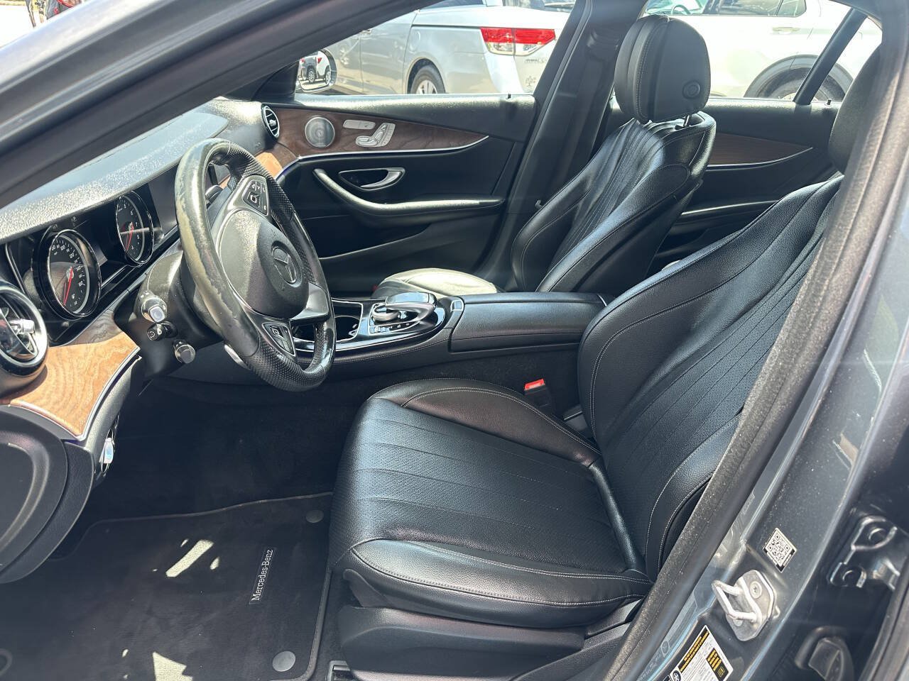 Used 2017 Mercedes-Benz E 300 4MATIC image 11
