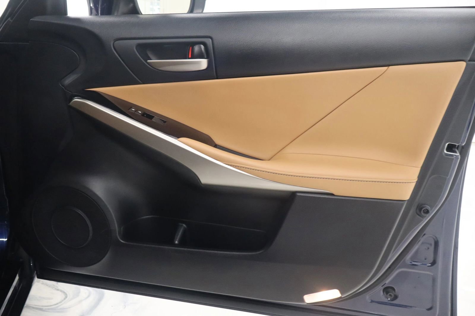 Used 2018 Lexus IS 300 AWD w/ Comfort Package image 24