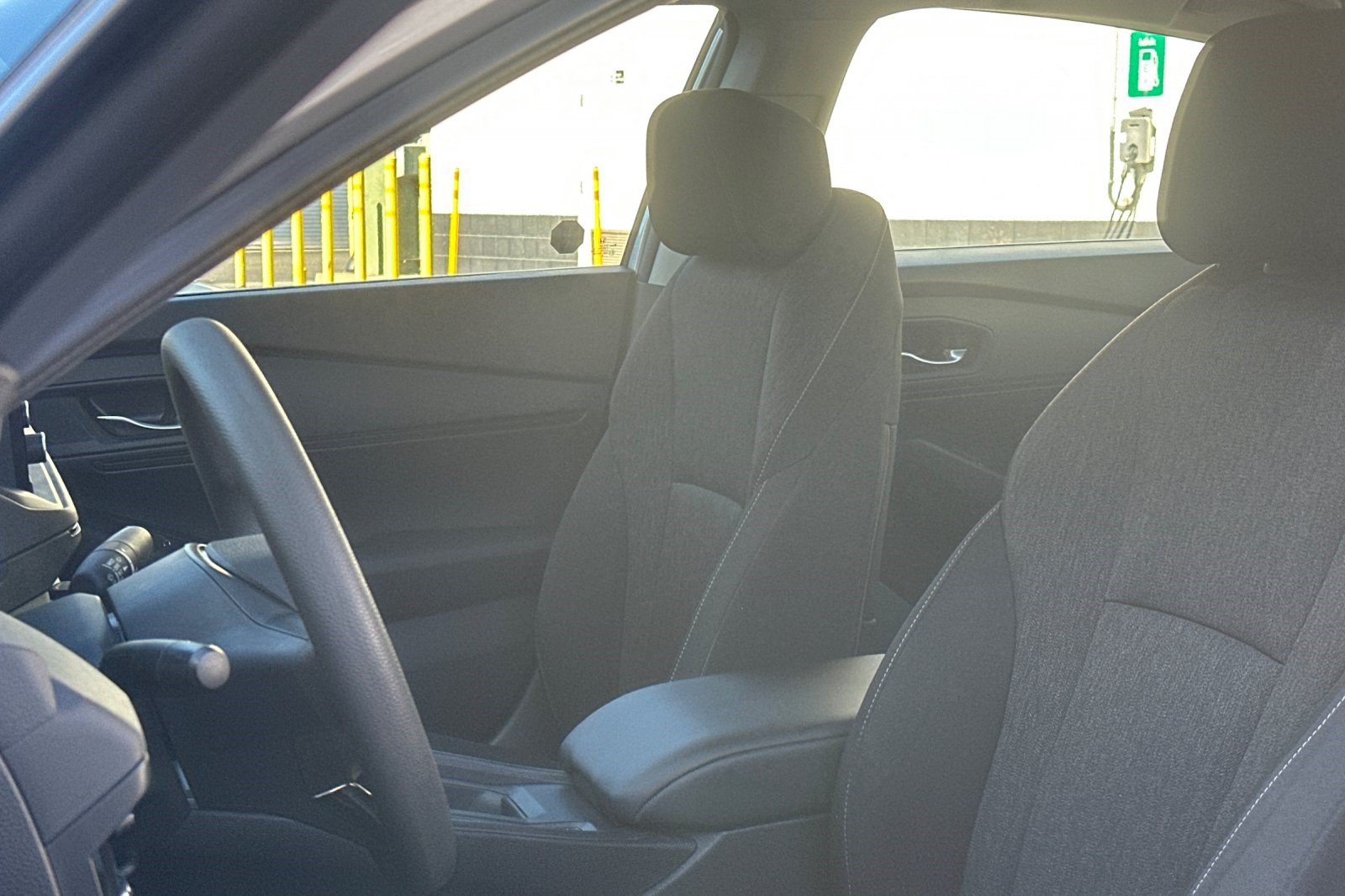 Used 2023 Honda Accord LX image 22