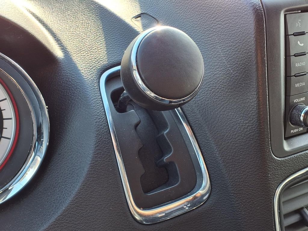 Used 2017 Dodge Grand Caravan GT image 18