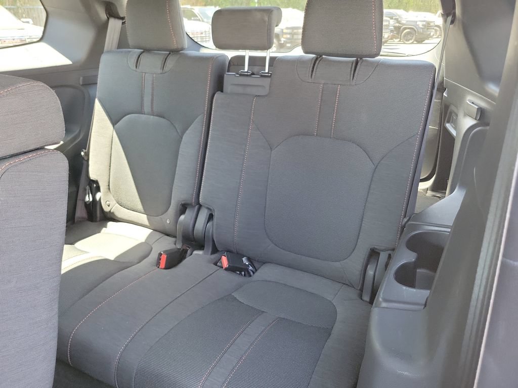Used 2024 Honda Pilot Sport image 16