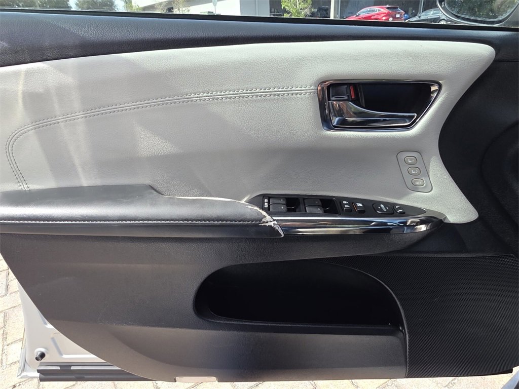 Certified 2018 Toyota Avalon XLE Premium image 26
