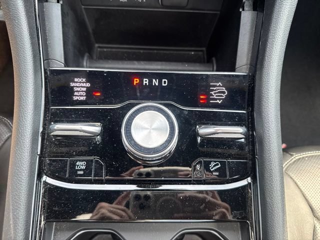 Used 2023 Jeep Grand Cherokee Overland AWD/4WD image 22