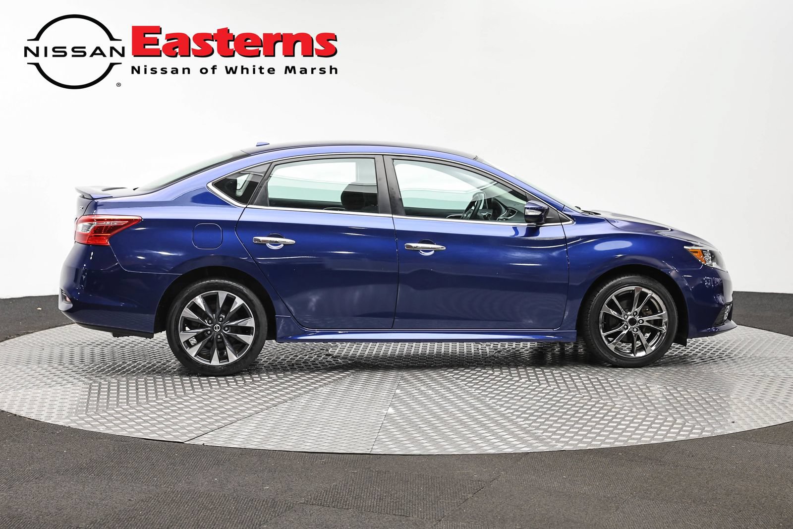 Used 2019 Nissan Sentra SR FWD image 4