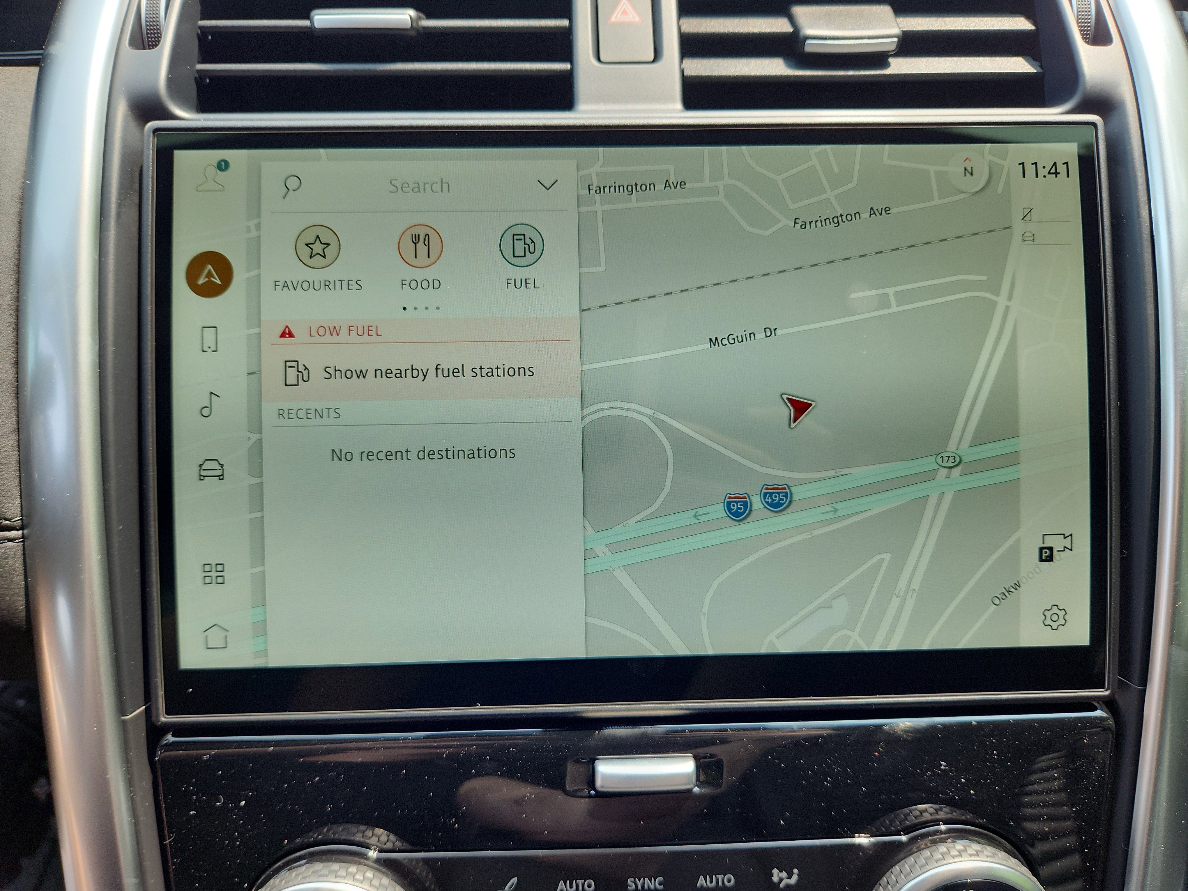 New 2025 Land Rover Discovery S image 21