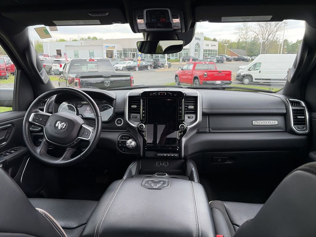 Used 2023 RAM 1500 Laramie AWD/4WD image 3