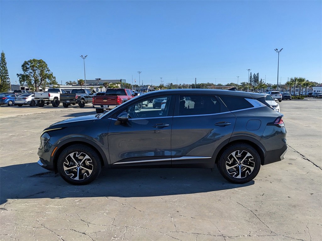 Certified 2024 Kia Sportage EX image 6