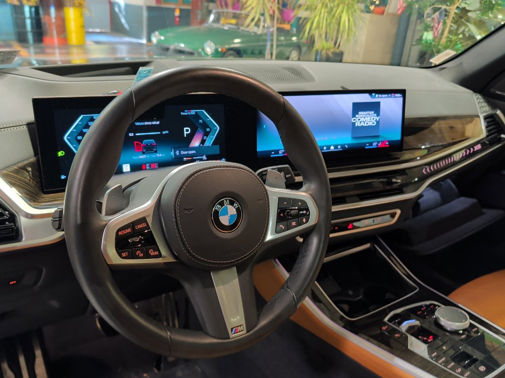 Certified 2024 BMW X5 xDrive40i w/ M Sport Package AWD/4WD image 5