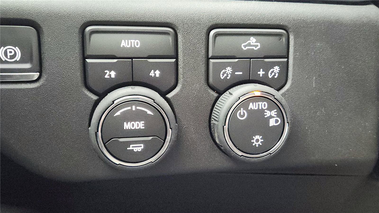 Used 2026 Chevrolet Silverado 1500 LT w/ Protection Package AWD/4WD image 42