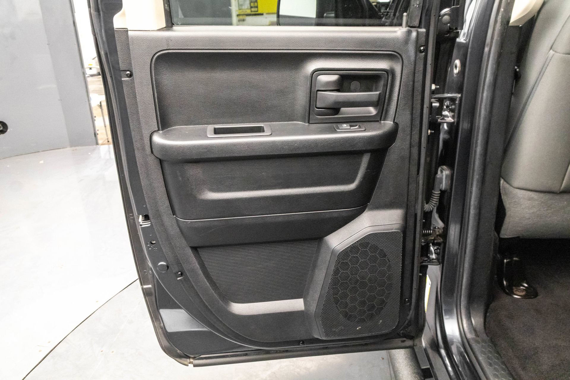 Used 2014 RAM 1500 Express image 30
