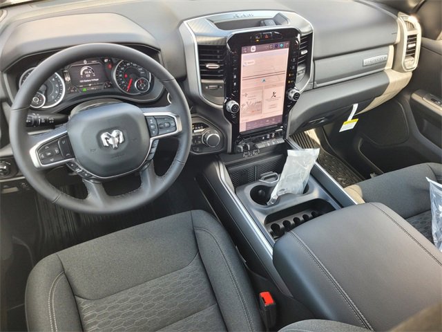 New 2026 RAM 1500 4x4 Crew Cab image 9