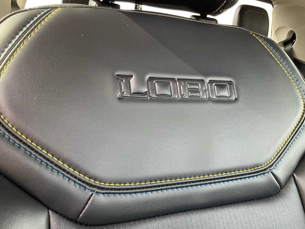 Used 2025 Ford Maverick Lobo image 35