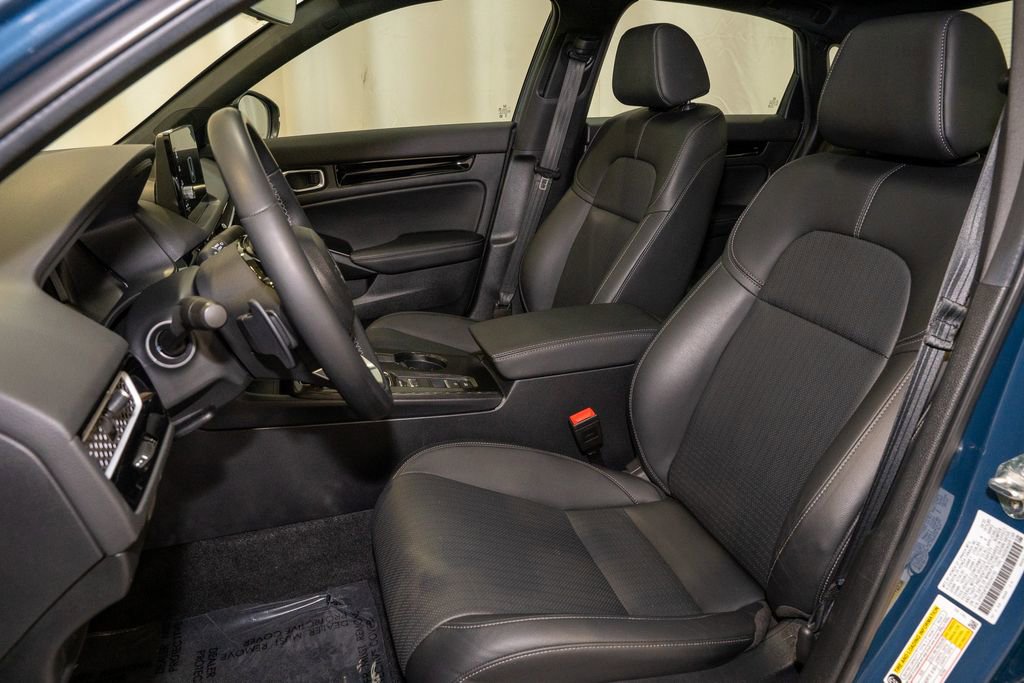 Used 2025 Honda Civic Sport image 10