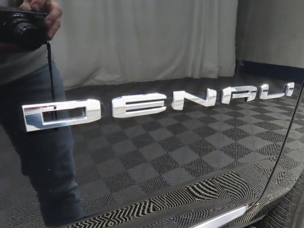 Used 2025 GMC Yukon Denali Ultimate image 63