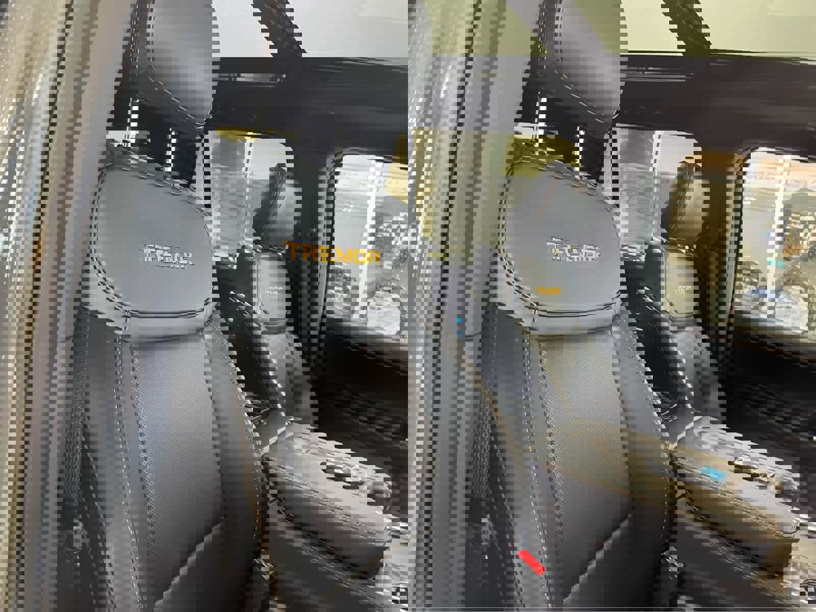 Used 2025 Ford Expedition Tremor AWD/4WD image 51