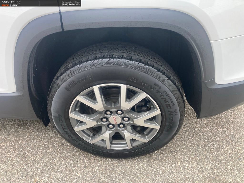 Certified 2022 GMC Acadia SLE FWD image 2