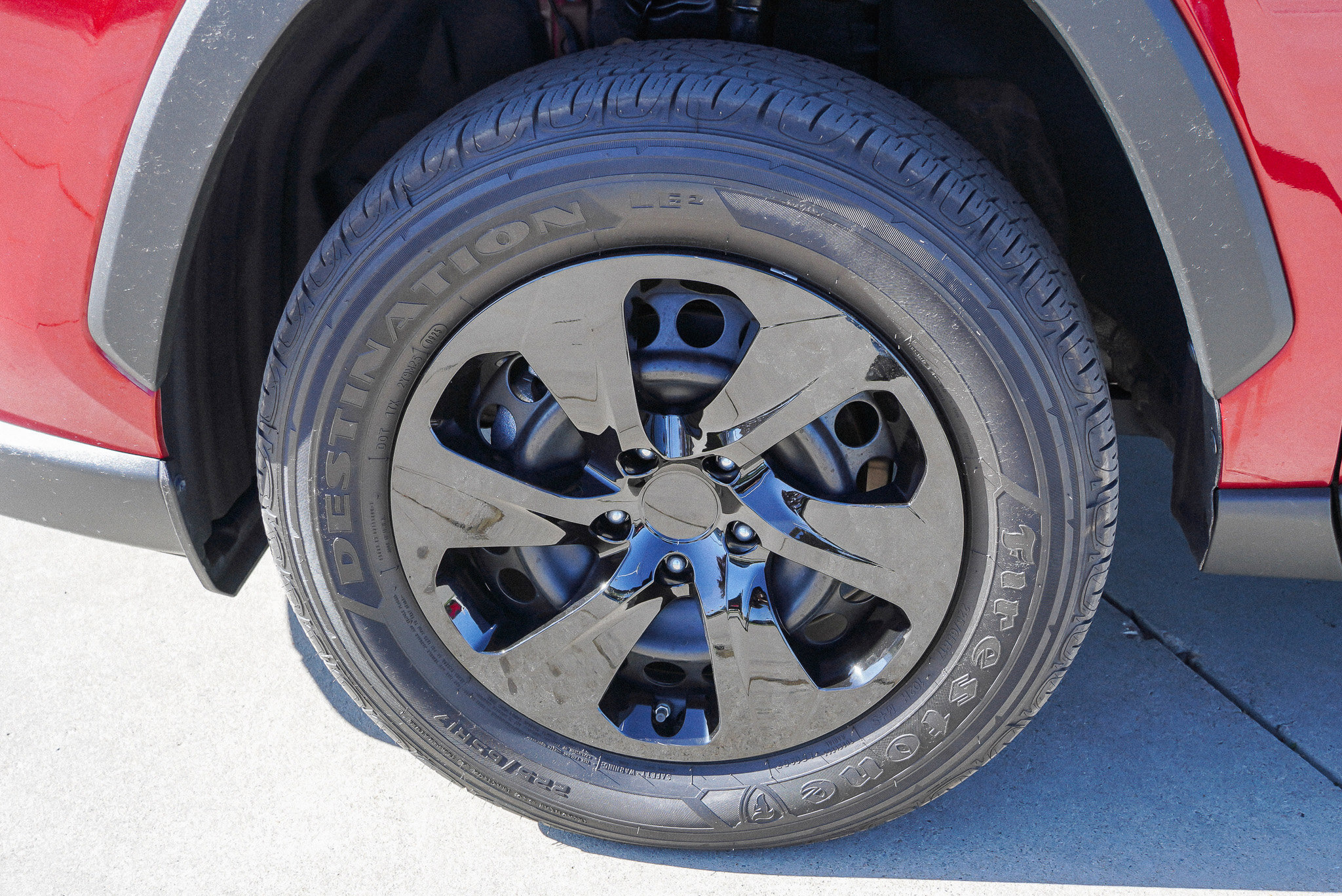 Certified 2025 Toyota RAV4 LE AWD/4WD image 12
