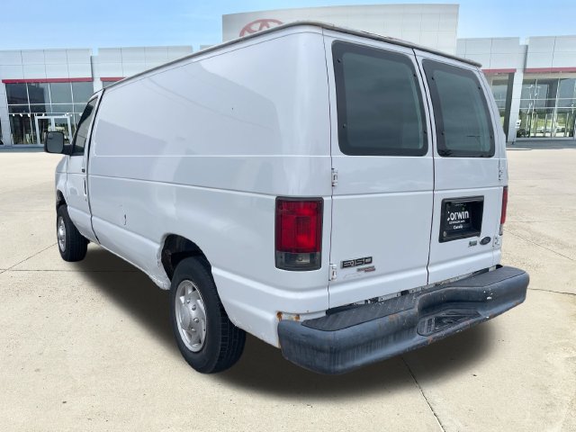 Used 2013 Ford E-150 and Econoline 150 w/ Commercial Cargo Van Pkg RWD image 3