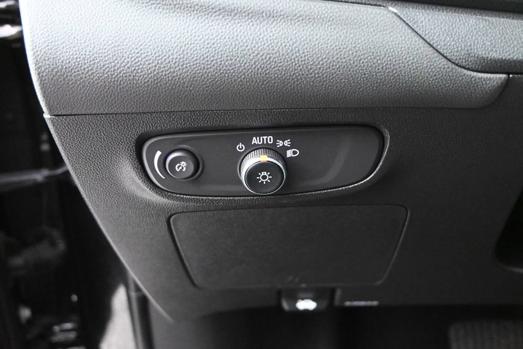 Used 2025 Buick Encore GX Preferred FWD image 23