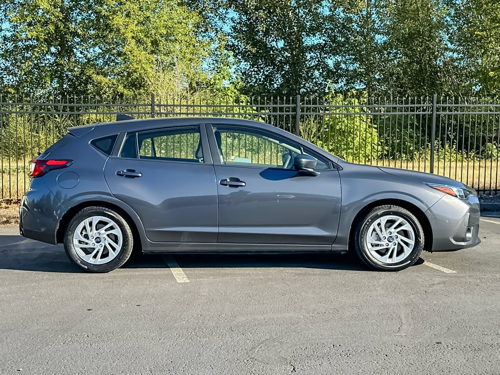 Used 2024 Subaru Impreza 2.0i AWD/4WD image 3