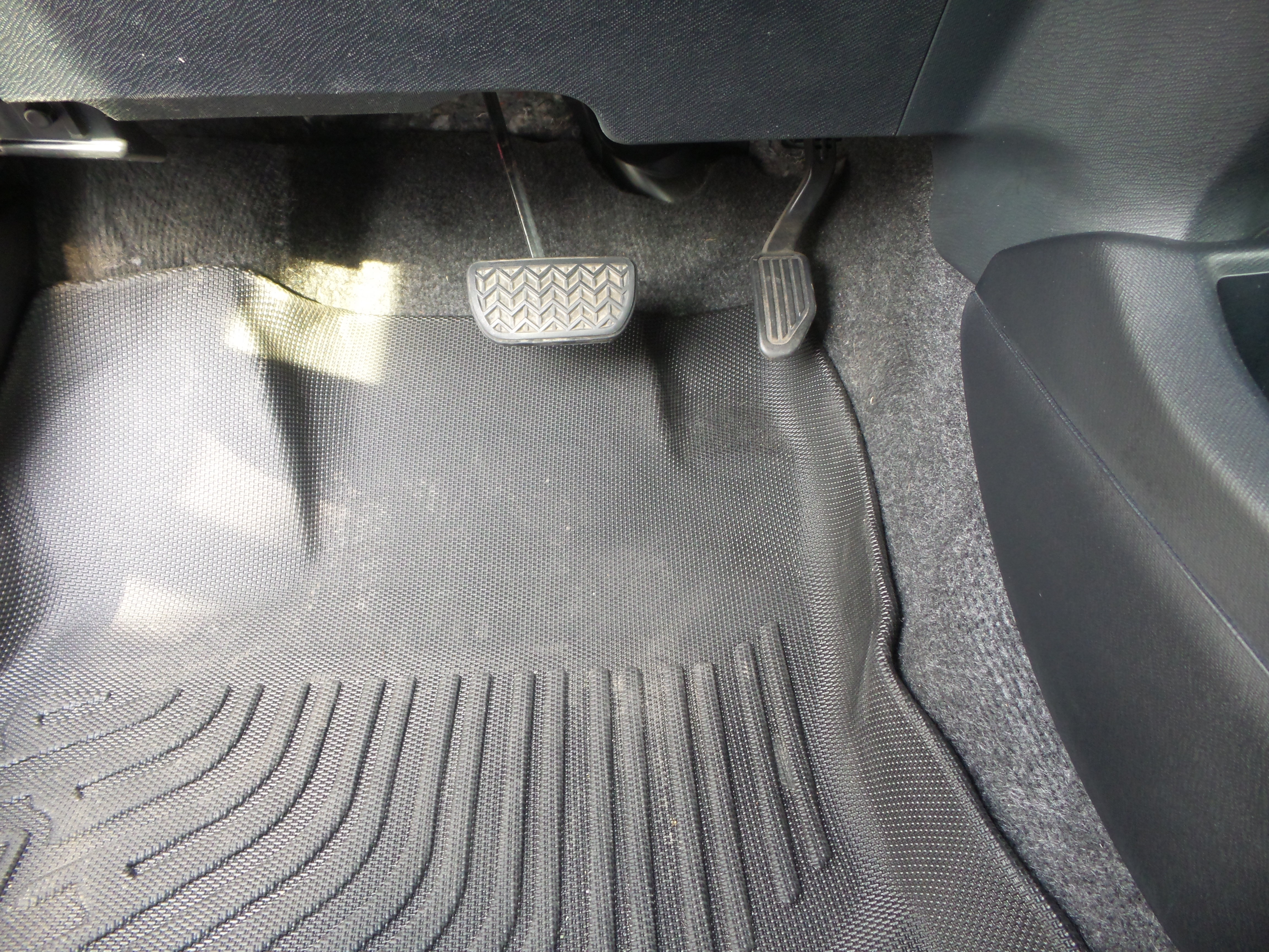 Used 2013 Toyota Prius C One FWD image 58