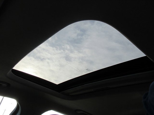 Used 2013 Ford Fusion Titanium w/ Titanium Driver Assist Pkg FWD image 32