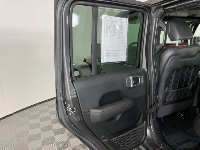 Used 2022 Jeep Wrangler Unlimited Rubicon AWD/4WD image 26