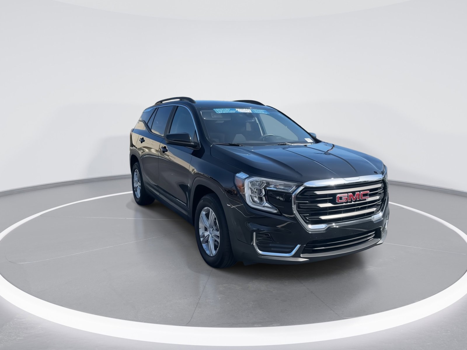 Certified 2024 GMC Terrain SLE w/ Driver Convenience Package image 2