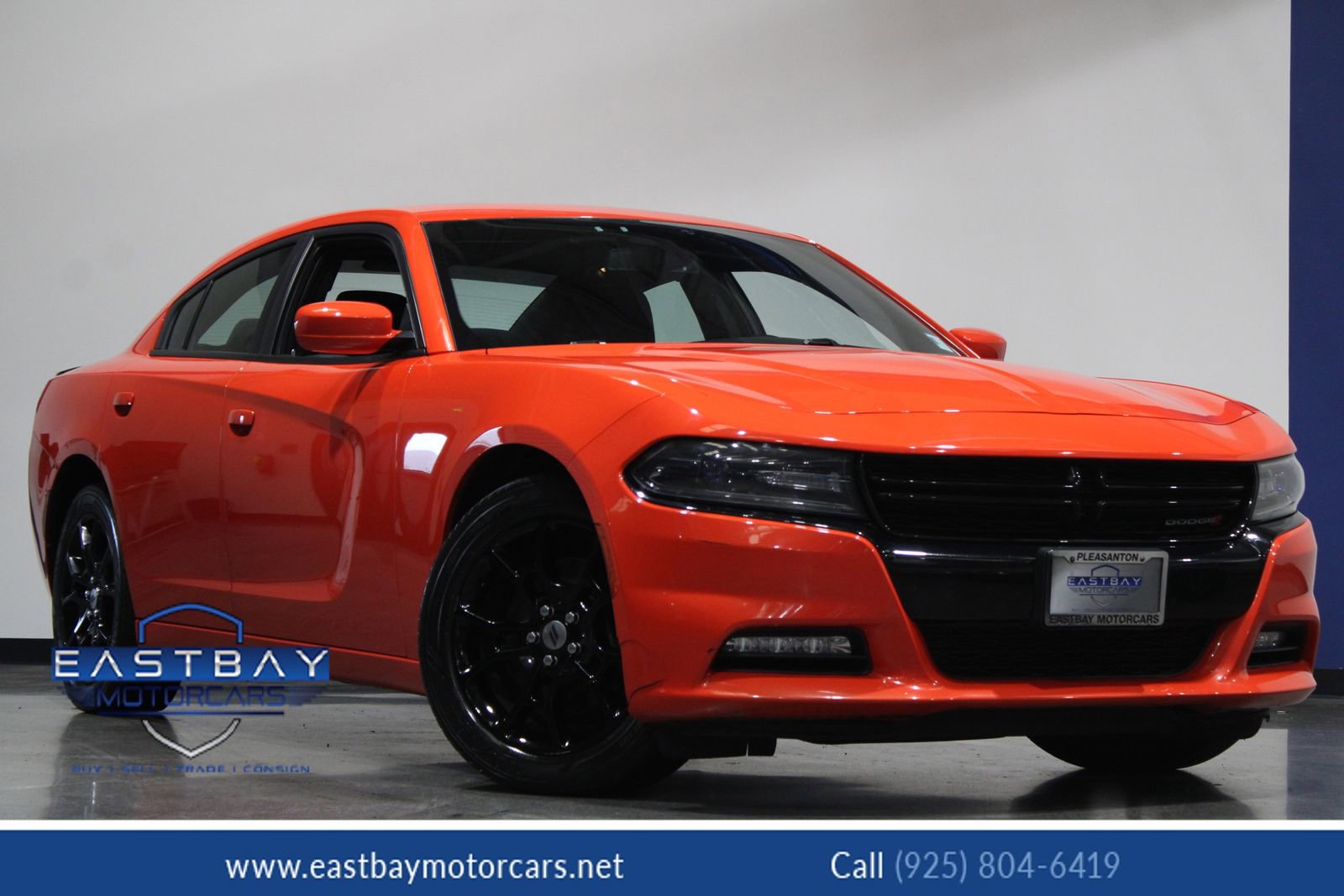 Used 2017 Dodge Charger SXT w/ Rallye Group image 1