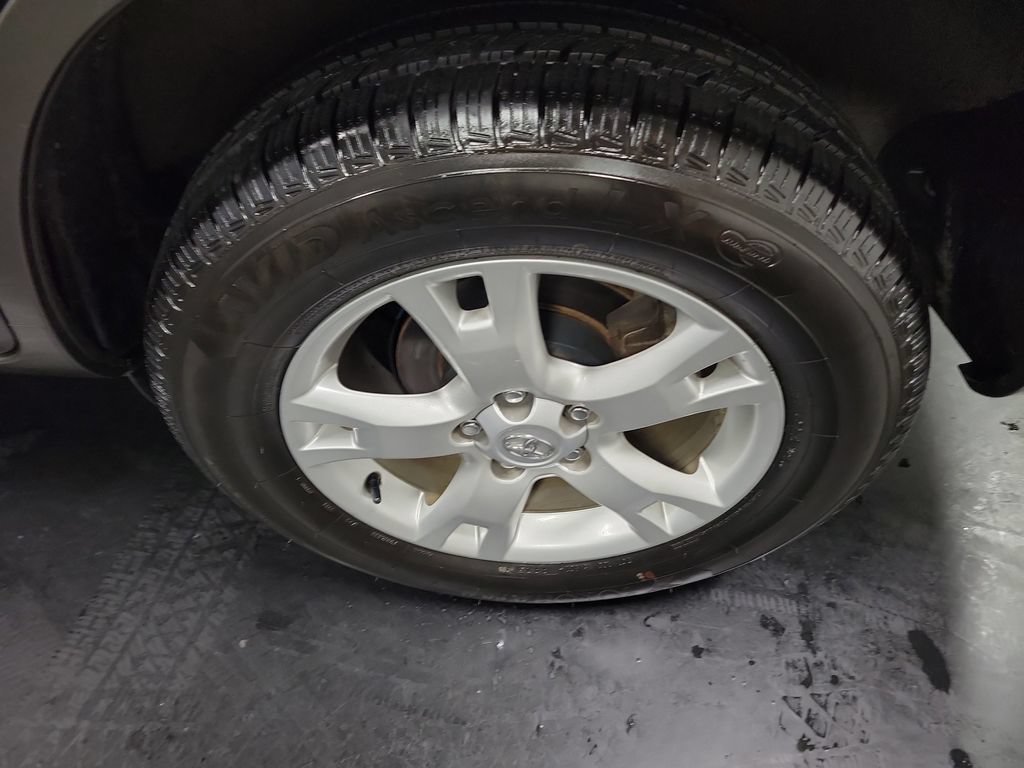 Used 2011 Toyota RAV4 4WD w/ Upgrade Value Pkg image 13