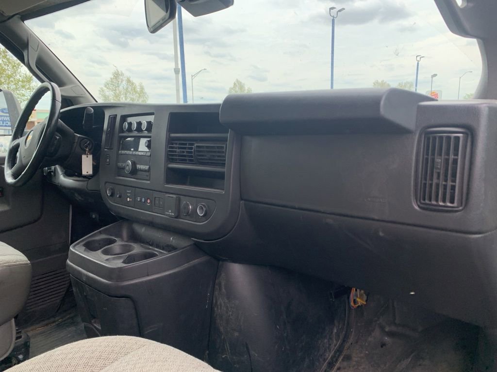 Used 2021 Chevrolet Express 3500 w/ Power Convenience Package RWD image 21