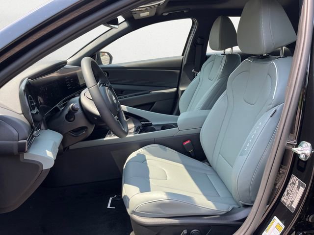 New 2025 Hyundai Elantra Limited image 9