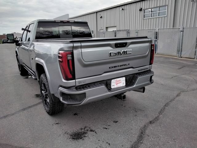 Used 2025 GMC Sierra 2500 Denali Ultimate AWD/4WD image 4