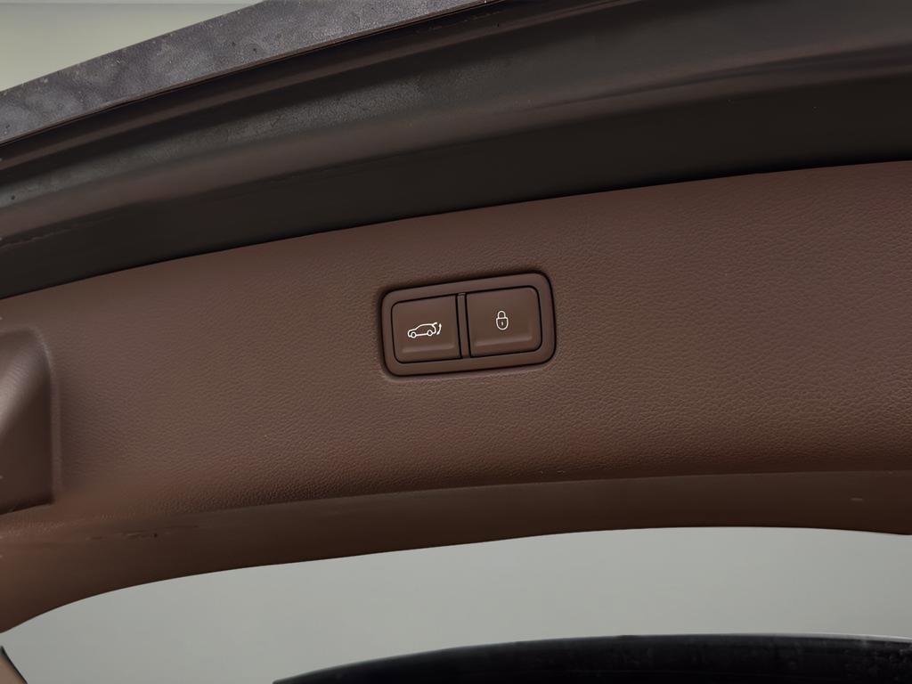 Used 2023 Genesis GV80 3.5T w/ Prestige Package image 28