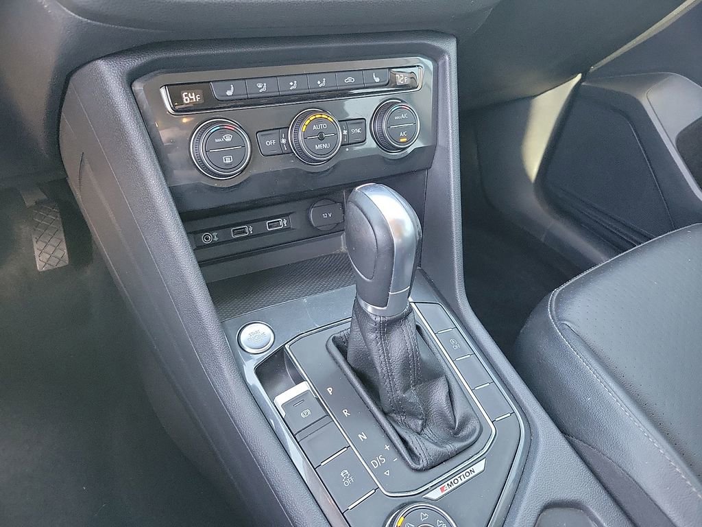 Used 2018 Volkswagen Tiguan SE AWD/4WD image 17