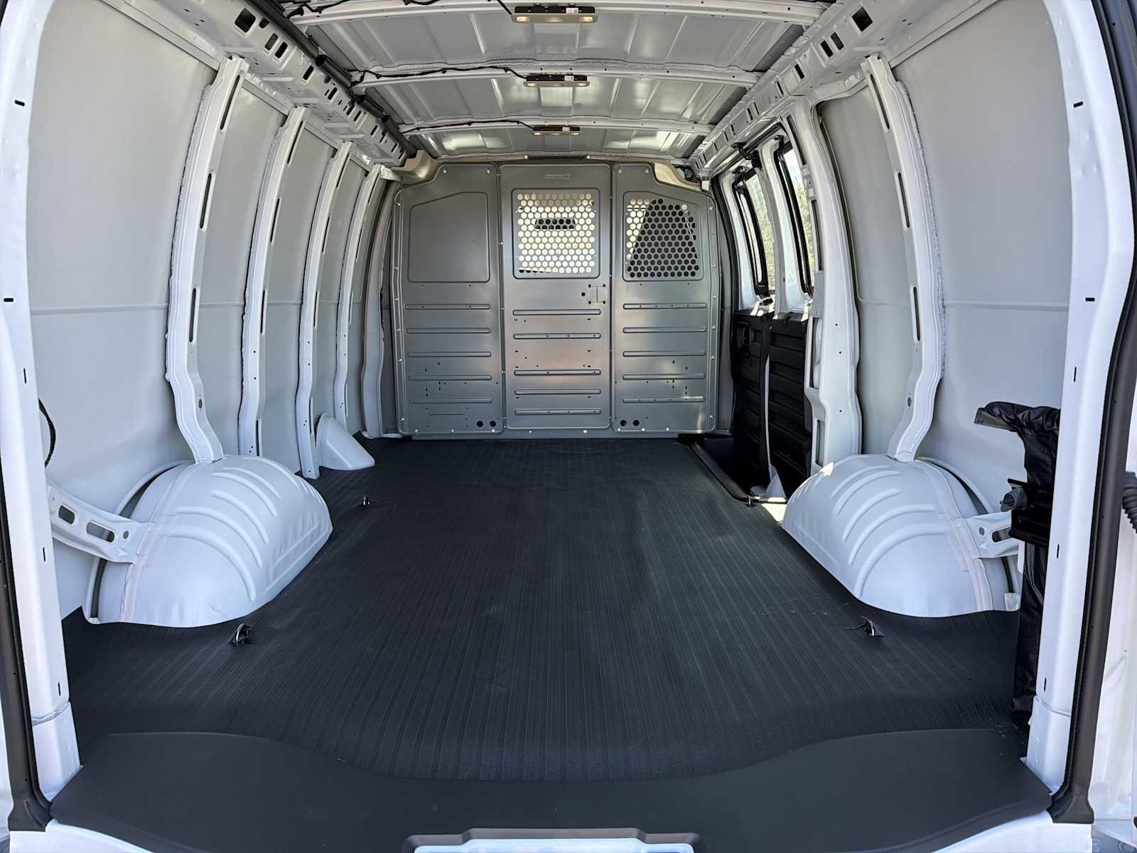 New 2025 GMC Savana 2500 w/ Driver Convenience Package image 15