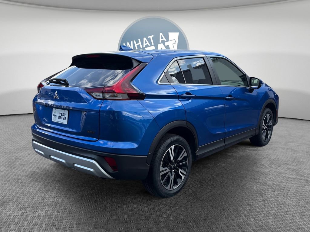 Used 2024 Mitsubishi Eclipse Cross AWD image 3