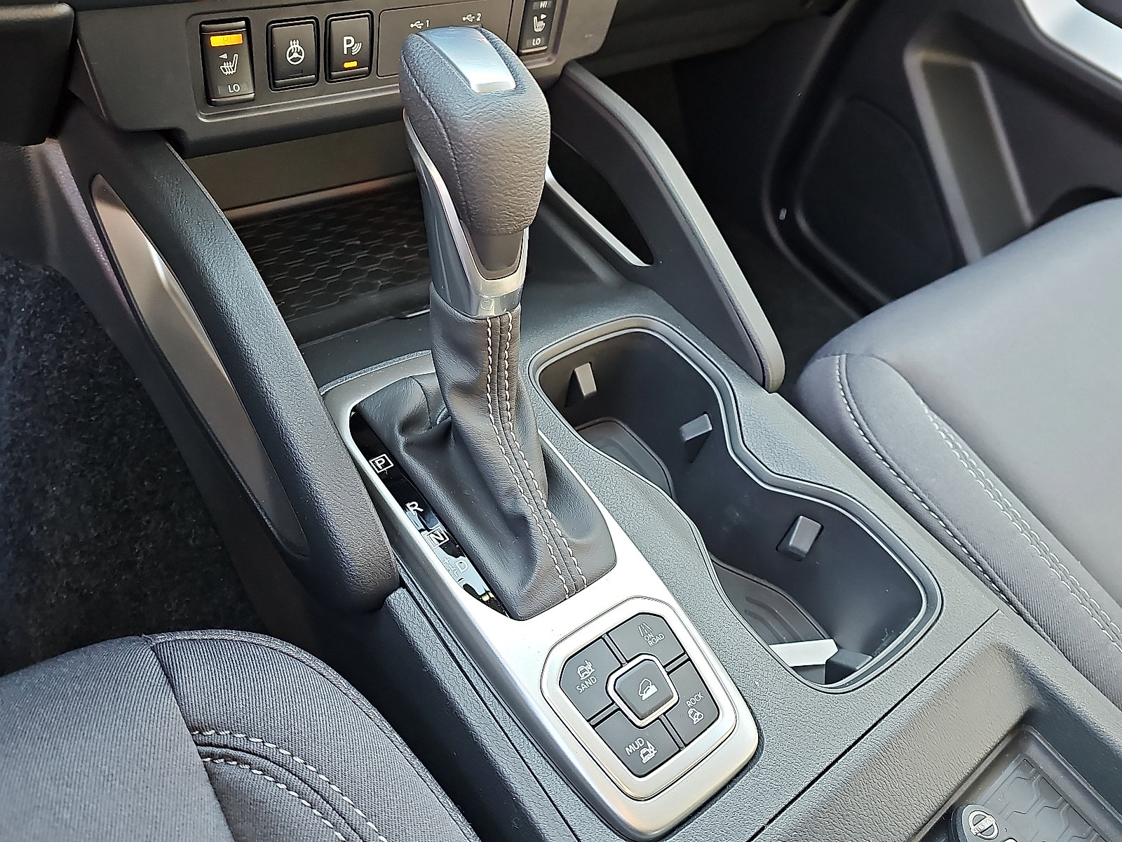 New 2026 Nissan Frontier SV w/ All-Weather Content Package AWD/4WD image 11