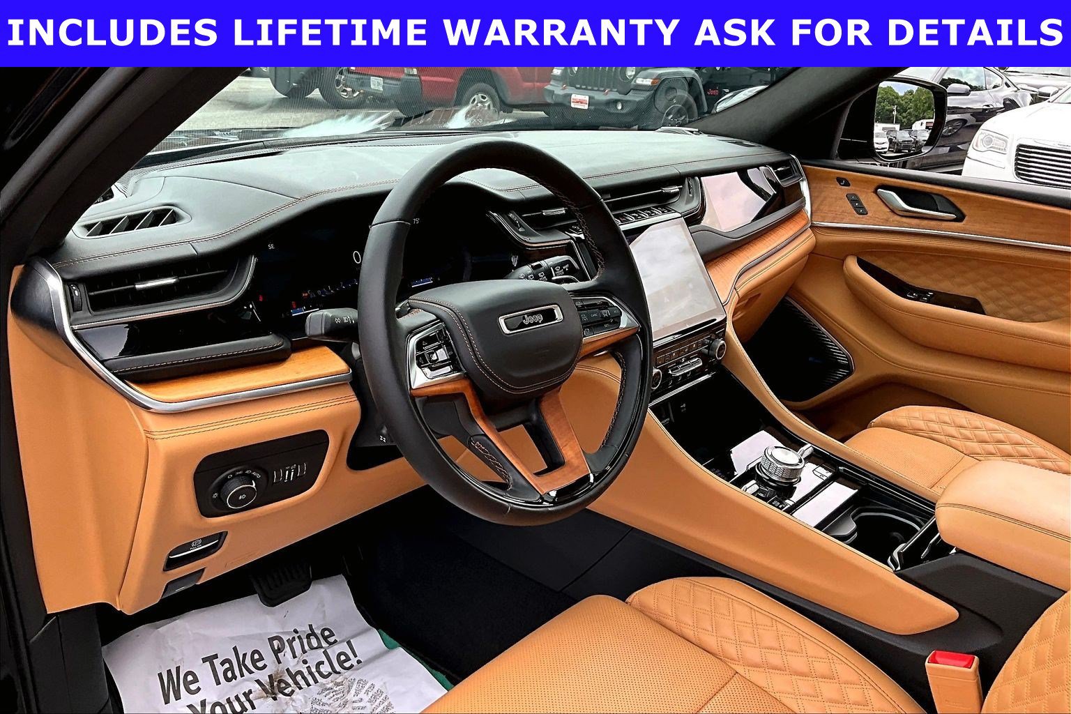 Used 2022 Jeep Grand Cherokee Summit AWD/4WD image 11