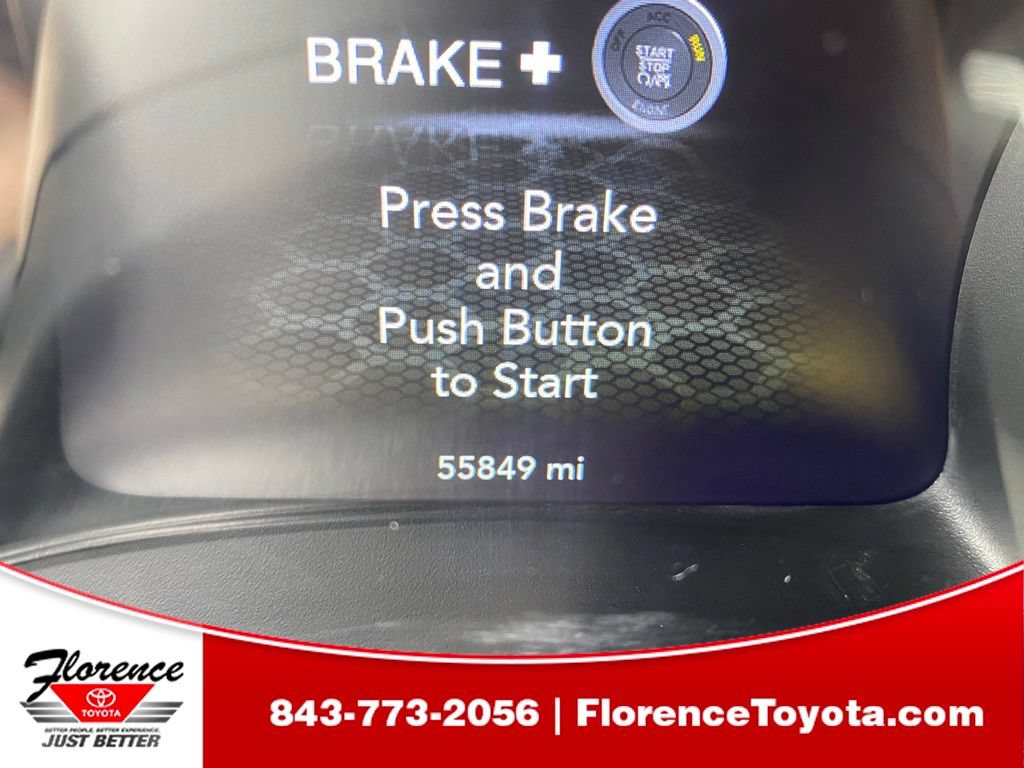 Used 2023 Dodge Charger SXT RWD image 5