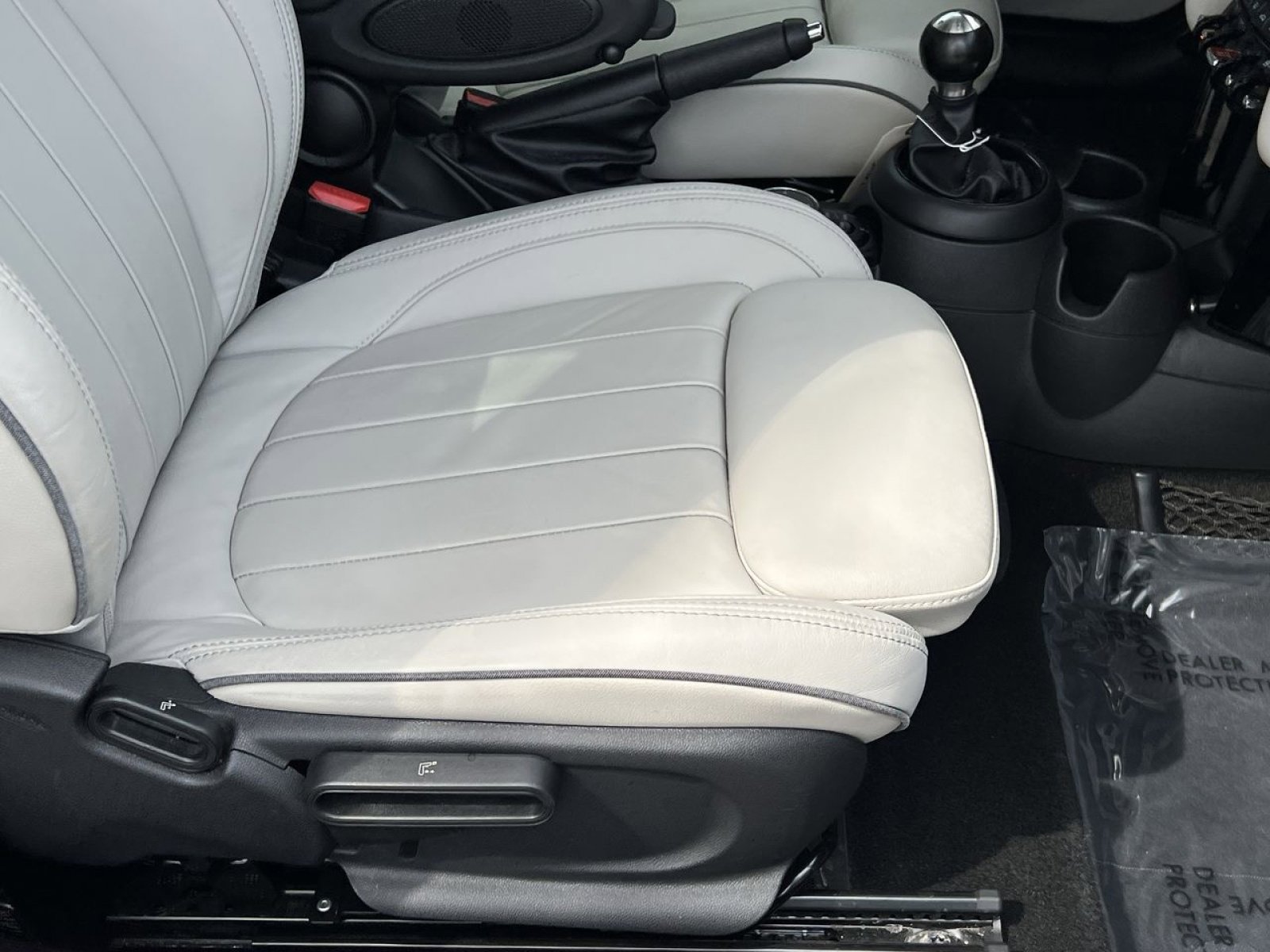 Used 2018 MINI Cooper S image 27